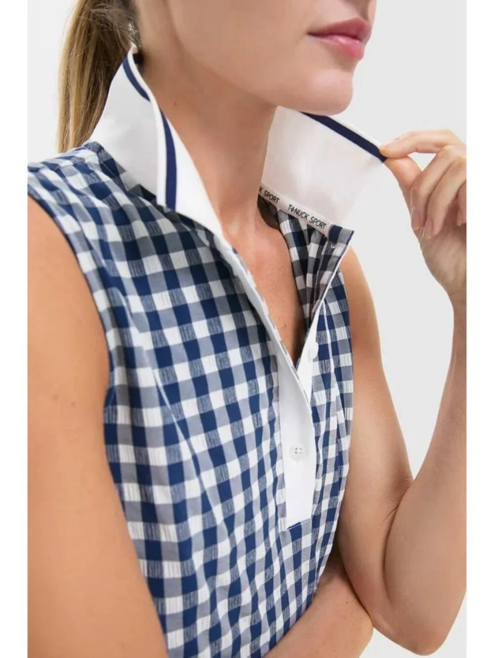 Tuckernuck Tnuck Sport Sleeveless Performance Seersucker May Golf Dress in Navy - Picture 3 of 13